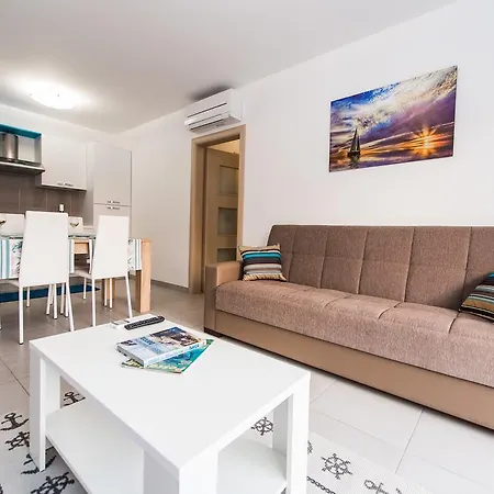 Blue Sky Apartments Rogoznica  Exterior photo